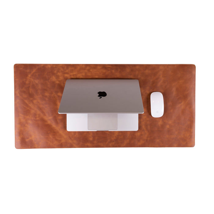 Still & Silent – Golden Tan Gerçek Deri Desk Mat Macbook Altlığı